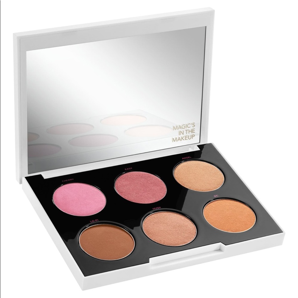 URBAN DECAY x GWEN STEFANI BLUSH PALETTE
